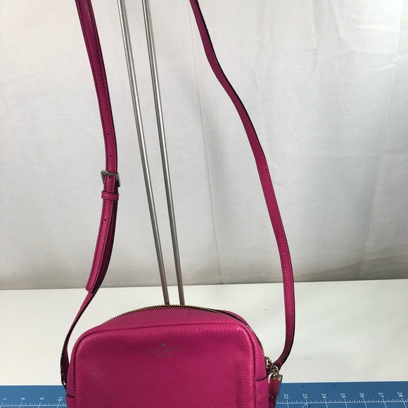 Kate Spade Pink Crossbody Bag. - Picture 3 of 7